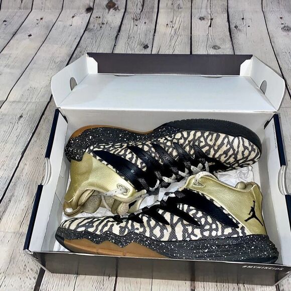 Nike ID Air Jordan CP3 IX Custom Size 10 - Picture 3 of 11